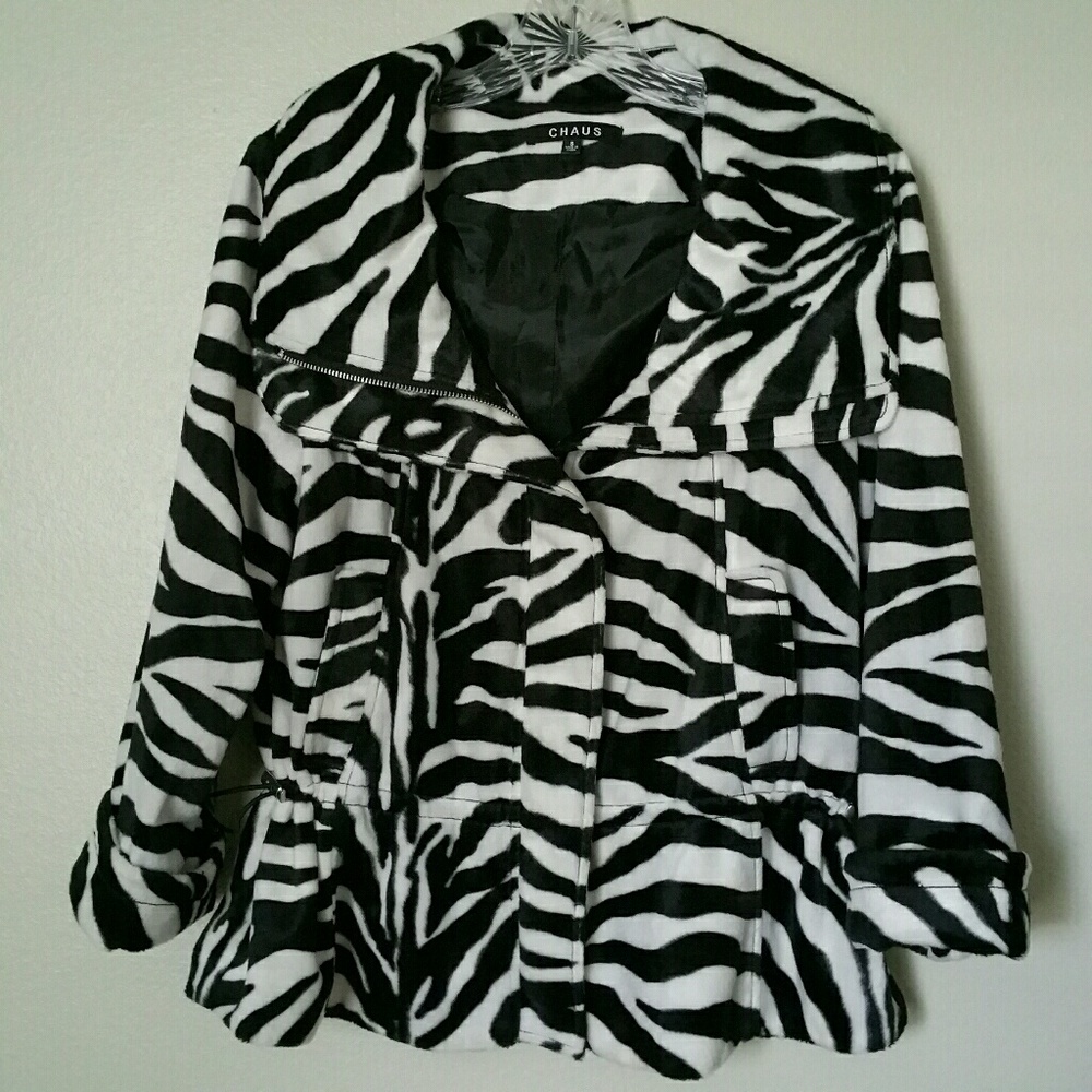 Chaus Zebra Print Faux Fur Short Jacket sz Small